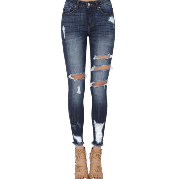 KanCan Denim - 💎 Dark wash distressed skinny jeans